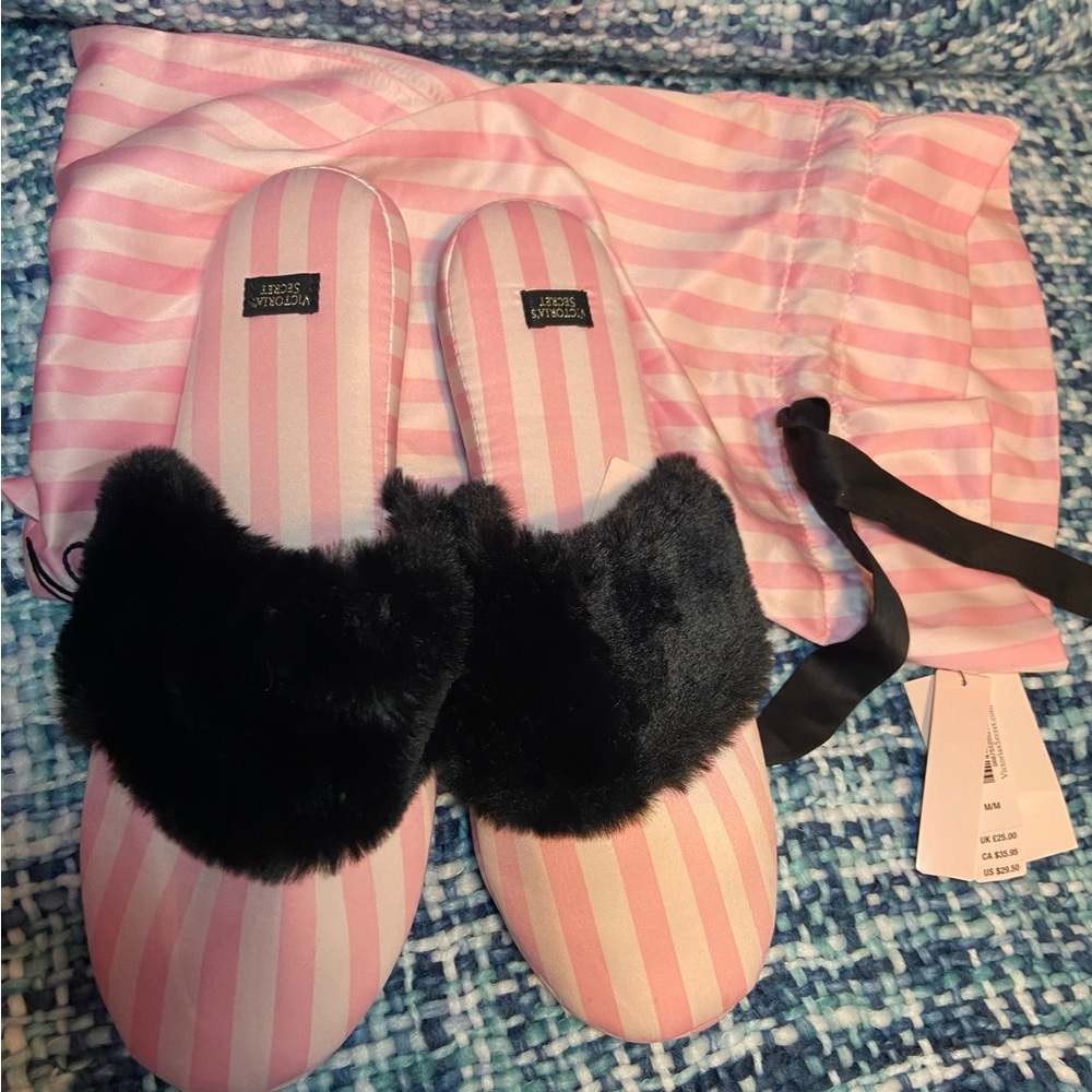 Victoria Secret Bed slippers